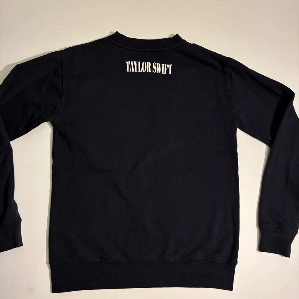 Taylor‎ Swift Midnights Size Medium Graphic Sweatshirt Crewneck Eras Tour